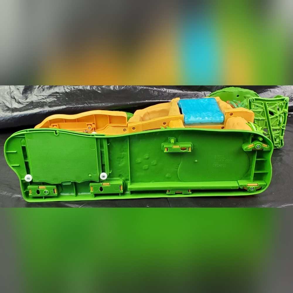 Just Play Disney Lion Guard Defend the Pride Lands Playset WORKS NO FIGURES GUC - Picture 9 of 11